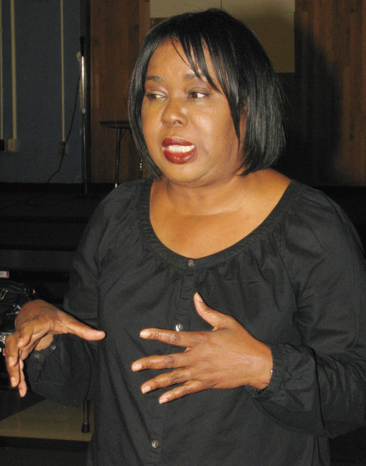 regina-holley.jpg